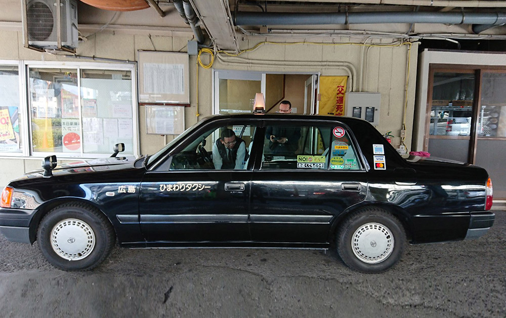 マルチキャッシュレス決済端末「KAZAPi」事例：タクシー